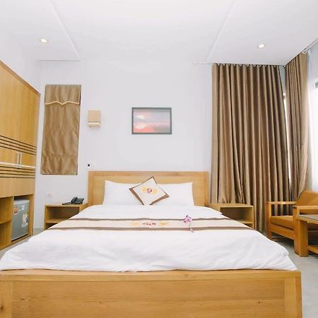 Tan Hoang Long Hotel Danang Exterior photo