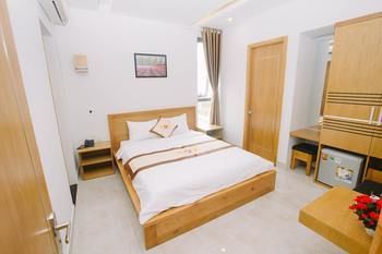 Tan Hoang Long Hotel Danang Exterior photo